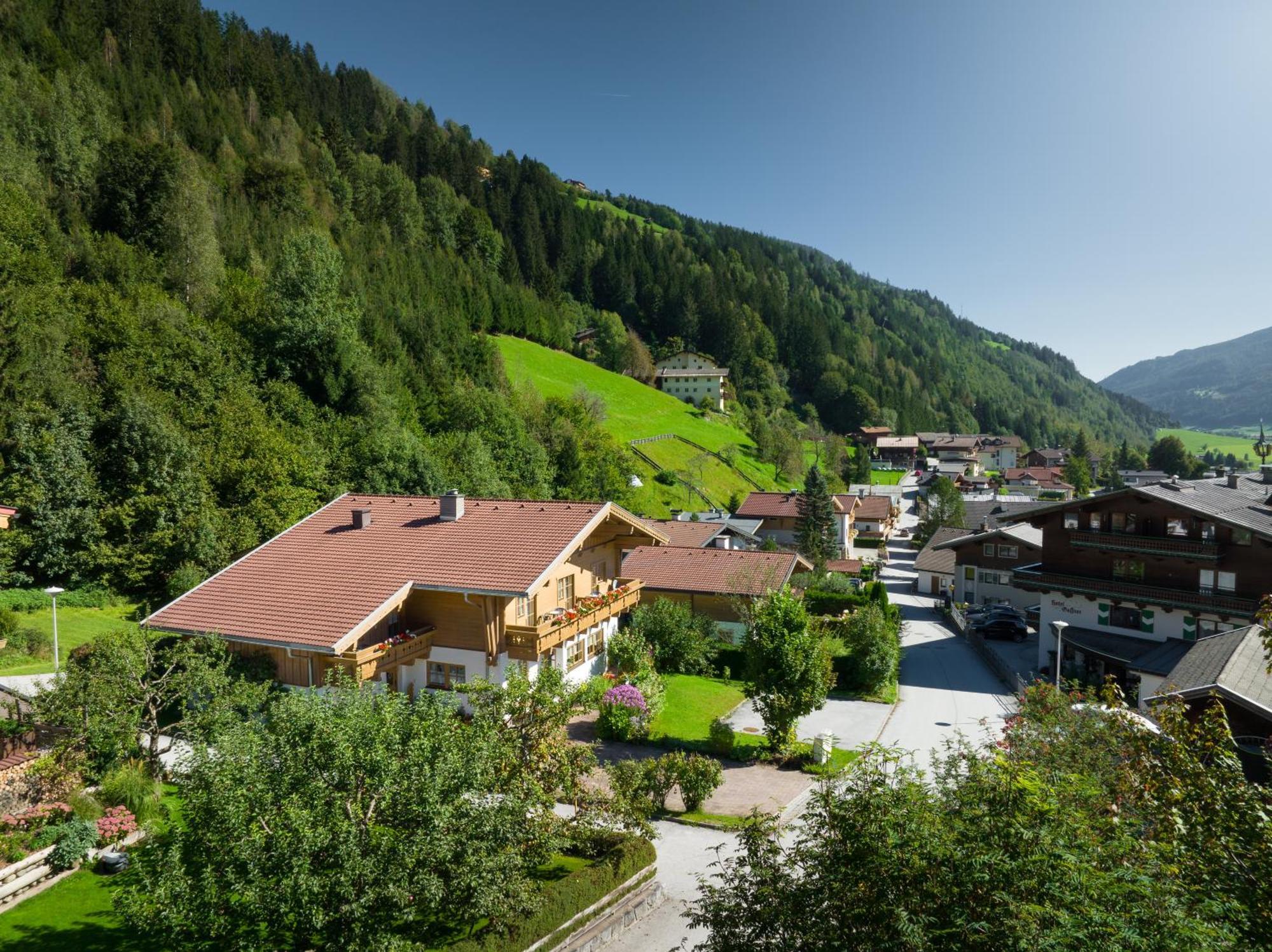 Apartment Wanger Neukirchen am Großvenediger Esterno foto